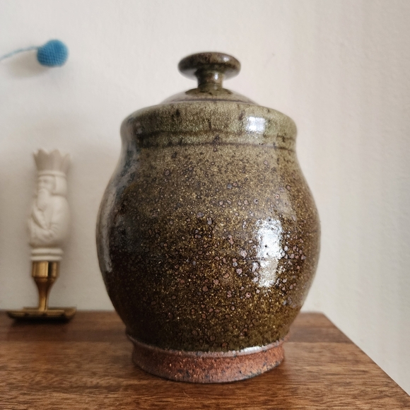 Studio Art Pottery Stoneware Artist Signed Glazed Finished Lidded Jar - Picture 1 of 8